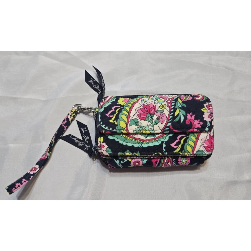 Vera‎ Bradley All in One Crossbody Tech Case Wristlet Wallet Petal Paisley NWOT